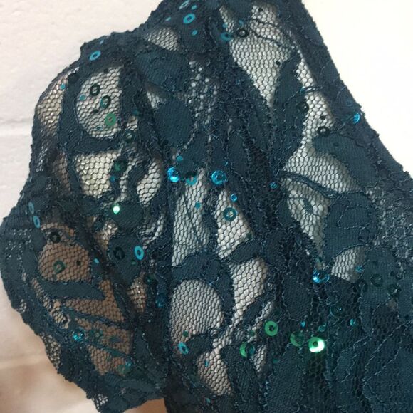 Speechless Sequin Dress Lg. - Picture 4 of 8